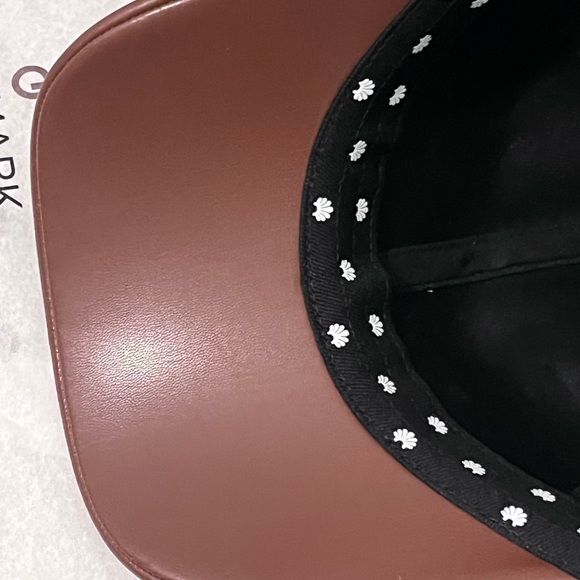LELE SADOUGHI NWT AUTHENTIC WALNUT FAUX LEATHER BASEBALL CAP main image 9